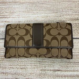 Coach Trifold wallet with Checkbook Cover